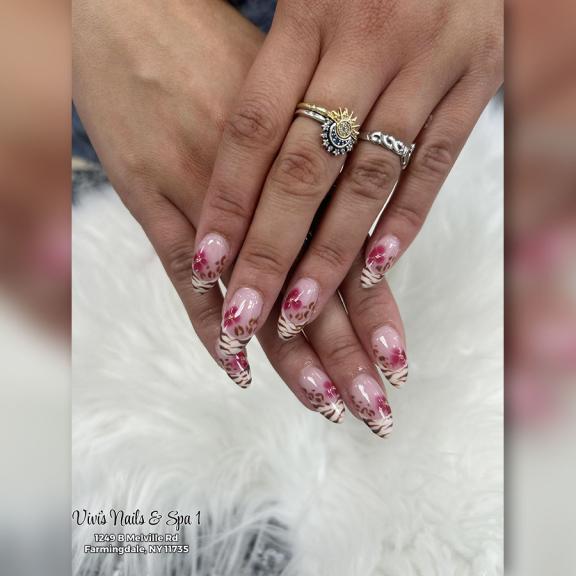 Vivi's Nails & Spa - Nail salon Farmingdale NY (11)